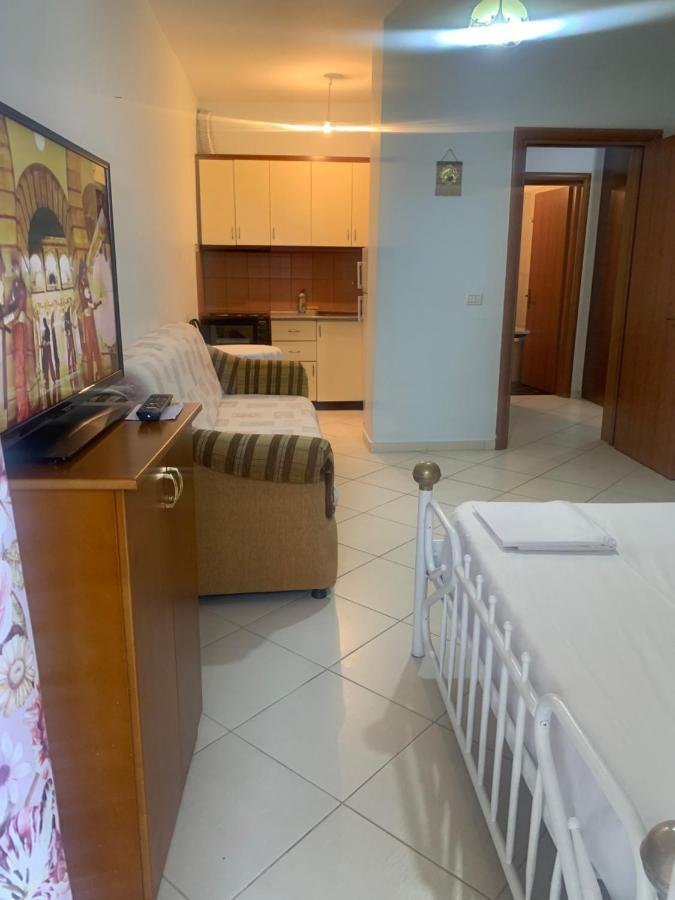 Caramel Sun Studios Apts Sarande Luaran gambar