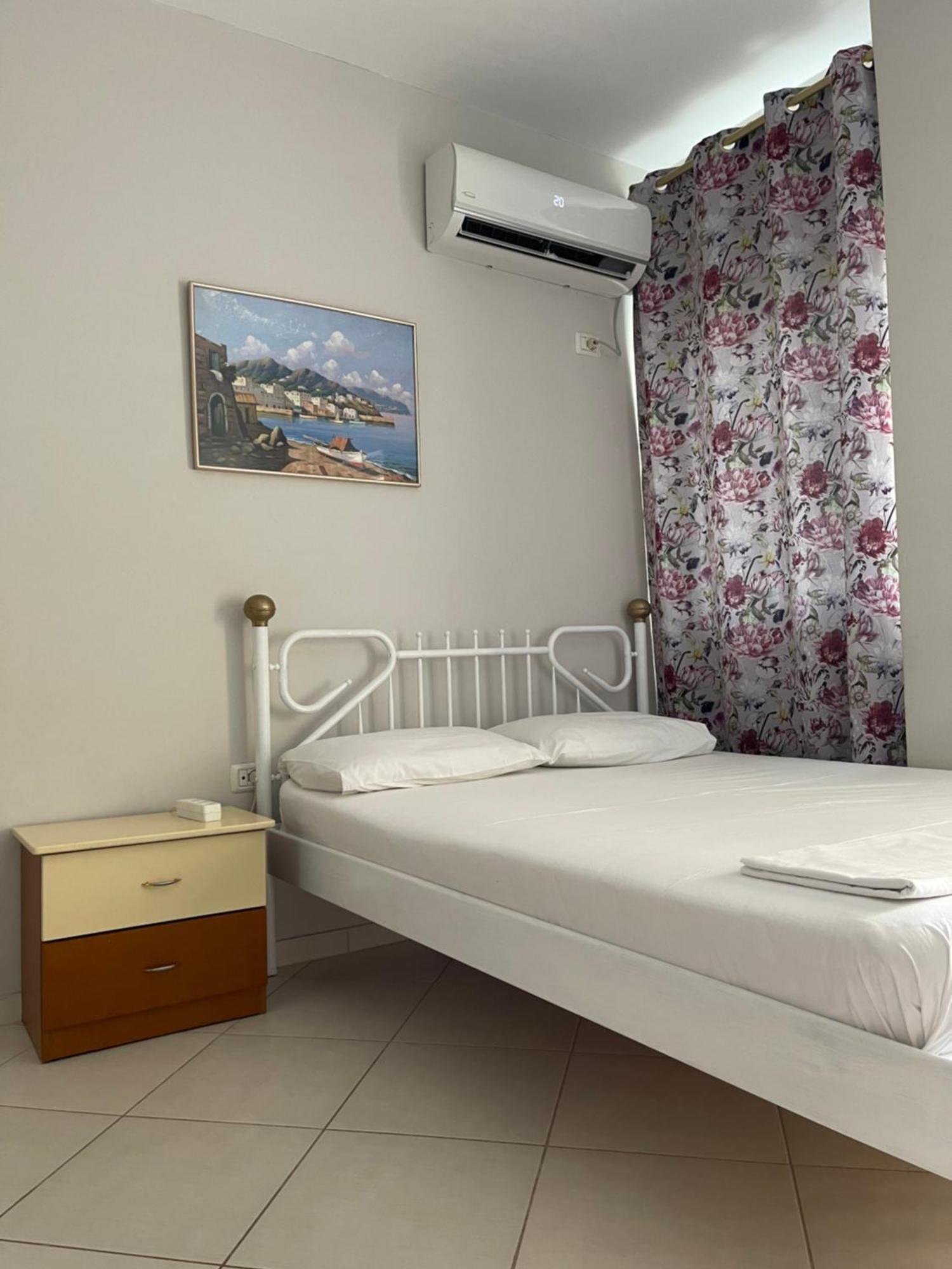 Caramel Sun Studios Apts Sarande Luaran gambar